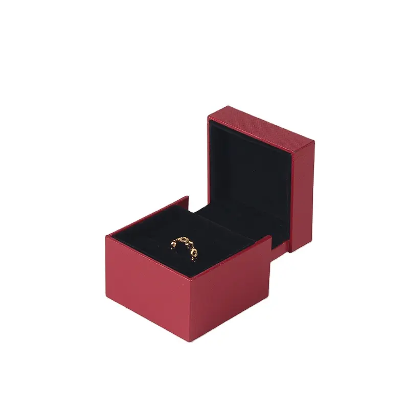 Benutzer definierte Logo Luxus Verlobung Vintage Schmuck Edelstein Ring Kunststoff Box Vintage Ring Kunststoff rote Box