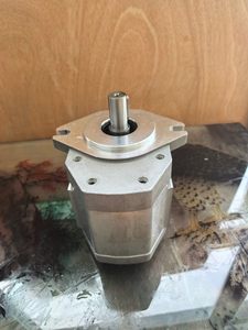 Pièces d'équipement pour bulldozer : Pompe à engrenages CBN-E40D 2026041655602 - Product Image 1