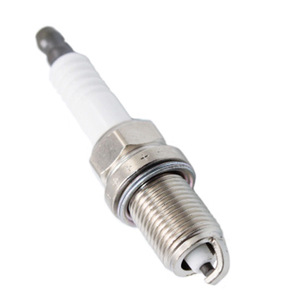 9802840180 98 028 401 80 <span class=keywords><strong>Bosch</strong></span> 0242135518 Candela Iridio per Peugeot 207 208 308 2008 Citroen <span class=keywords><strong>C3</strong></span> C4 DS3 1.4L 1.6L VTi - Product Image 2