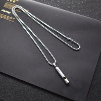 Collier ouvre-bouteille Bundy Jewelry Hop en acier inoxydable plaqué argent avec chaîne à maillons longs et pendentif sifflet Hip Hop