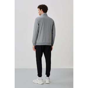 ชุดวอร์มผู้ชาย Anton สีเทาผสมดำ แบบลำลอง ระบายอากาศได้ดี สไตล์ผู้ใหญ่ - Product Image 1