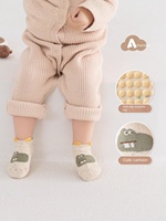 Chaussettes de sol en coton pour bébé nouveau-né, automne-hiver, 1-3 ans, antidérapantes, sans couture, oreilles en trois dimensions, motif de dessin animé