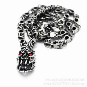 Yunnique Collier en Acier Inoxydable Tête de Mort Homme, Pendentif Fantôme à Œil Rouge, Bijou Tendance - Product Image 5