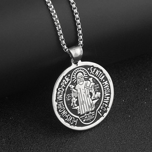 Collar con Colgante de San Benito, Venta Caliente de Mecrt, Collar Religioso de Acero Inoxidable para Hombre y Mujer, Joyería con Colgante - Product Image 4