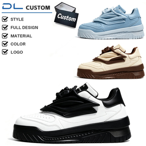 Zapatillas de skate personalizadas de cuero de caña baja con superposición multicapa, con cordones, soporte de arco, transpirables, plataforma gruesa dentada y lengüeta personalizada - Product Image 1
