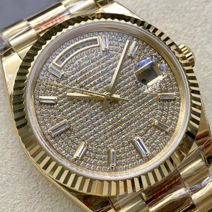 El Reloj de Pulsera con Diamantes de la Más Alta Calidad y el Estilo Más Clásico, con una Luminosidad Nocturna Excepcional. Reloj Mecánico para Hombre - Product Image 1