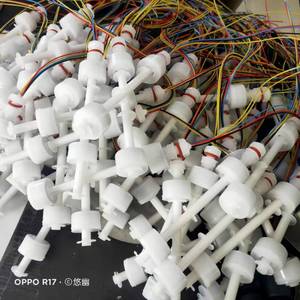 Interrupteur de niveau à flotteur magnétique en PVDF de qualité supérieure, résistant aux acides et aux alcalis, avec protection PTFE - Product Image 2