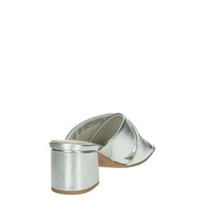 Marco Tozzi Pantoufle à talons pour femme 2-27206-42 Mules argentées à bout carré et talon carré - Product Image 3