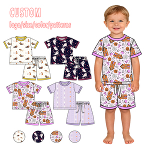 Set Pigiama per Bambini con Stampa Personalizzata Ragnatela e Zucca, 95% Bambù 5% Spandex, Set con Pantaloncini, Etichetta Personalizzata, Abbigliamento da Notte Unisex - Product Image 1
