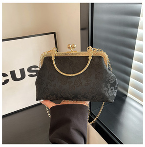 Sac à main personnalisé pour femme, tendance, décontracté, printemps 2026, nouveau, simple, rétro, avec petite fermeture à cadenas, doublure en polyester, Crowdsourcing - Product Image 3