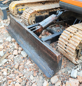 รถขุดขนาดเล็ก 7 ตัน Doosan DH75 มือสอง รถตีนตะขาบไฮดรอลิกขนาดเล็ก รุ่นปี 2022 เครื่องยนต์เดิม ปั๊มเกียร์ ระบบควบคุม PLC - Product Image 5