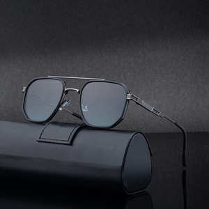 Occhiali da <span class=keywords><strong>Sole</strong></span> Partagas Retro Designer con Logo Personalizzato, Montatura Quadrata Morbida in Metallo, Doppio Ponte, Cerniera a Molla, Protezione UV400 per Uomo - Product Image 1