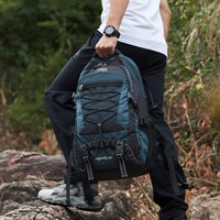 Sac à dos de trekking léger et imperméable de haute qualité, 40 L, avec courbe physiologique du dos pour la randonnée et le camping unisexe