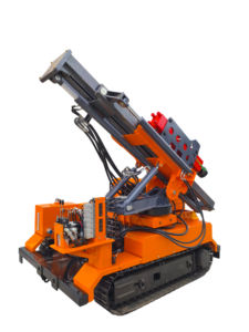 Yeni Tasarlanmış TZ630 Paletli Hidrolik Kazık Çakma Makinesi, 75KW Motor ve Yüksek Verimli Güneş Enerjili Kurulum - Product Image 5