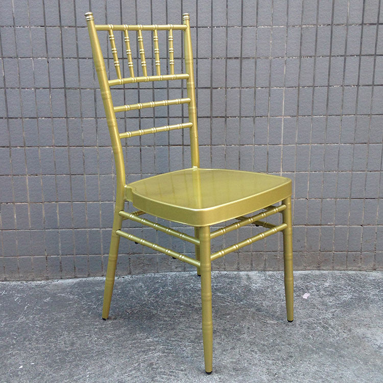 สีเขียวทอง