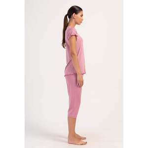 Conjunto de pantalón capri y blusa con lazo en el cuello KADIN LYC VISCON XXL KAYIK YAKA FIYONKLU BIBILALI KISA KOL - Rosa - Rosa - Product Image 3