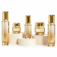 Ensemble de soins de la peau de luxe minimaliste, flacons en verre 120 ml, 100 ml, flacons de sérum et de lotion 40 ml, flacons de lotion et de fond de teint à pompe, personnalisables