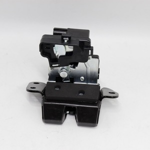 Loquet de hayon pour Kia Van 812303W000, pièce de rechange noire pour modèles 2011-2016 - Product Image 2