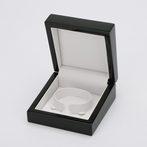 Boîte à bijoux montre d'usine ensemble d'emballage pour cadeau boîtes <span class=keywords><strong>en</strong></span> <span class=keywords><strong>bois</strong></span> personnalisées avec couvercle à charnière - Product Image 2