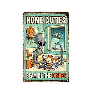 Ensemble de plaques murales métalliques vintage OVNI Alien, affiches rétro amusantes sur le thème de la science-fiction pour la décoration de bar, de man cave, de garage ou de maison - Product Image 5