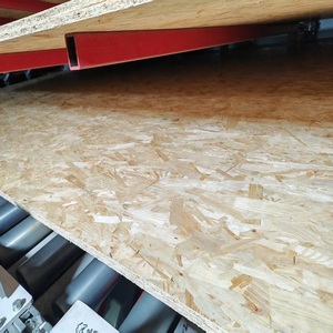 Lámina <span class=keywords><strong>de</strong></span> Madera Contrachapada OSB3 <span class=keywords><strong>de</strong></span> 12 mm <span class=keywords><strong>de</strong></span> Espesor, Acabada, para Construcción <span class=keywords><strong>de</strong></span> Paredes <span class=keywords><strong>de</strong></span> Casas y Cocinas Exteriores, Grado <span class=keywords><strong>de</strong></span> Primera Clase, Venta al Por Mayor a Precio Económico - Product Image 2