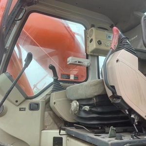 Excavadora diésel hidráulica DOOSAN usada original a buen precio con gran capacidad de trabajo y alto rendimiento a la venta - Product Image 3
