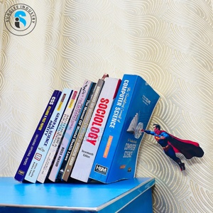Soporte de Acrílico para <span class=keywords><strong>Libros</strong></span> con Personajes de Superhéroes, Superman, Supergirl y Otros, OEM ODM - Product Image 1