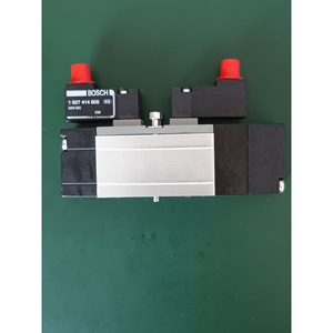 Vanne directionnelle Rexroth 0820052026 1/2 pouce en acier au carbone, commande par solénoïde - Product Image 5