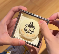 Cadeau idéal pour la fête des mères et les anniversaires : Boîte cadeau gâteau-ours avec anneau rotatif pour votre petite amie, boîte à bijoux rotative en forme de gâteau-ours