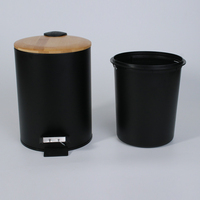 Poubelle ronde en métal avec couvercle en bambou et pédale poubelle de 3 litres avec corbeille intérieure amovible pour salle de bain