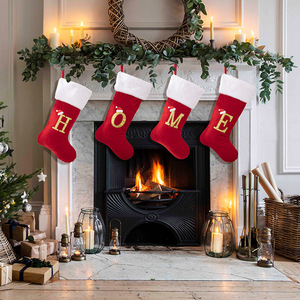 Mignonne lettre bas de noël décoration créative arbre de noël pendentif noël vent tricoté chaussettes accessoires de décoration - Product Image 1
