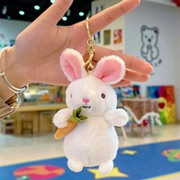 Adorable porte-clés en peluche, animal en peluche personnalisé, lapin doux et moelleux avec carotte suspendue, porte-clés pour voiture