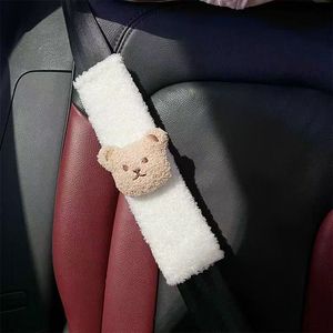 Housse <span class=keywords><strong>de</strong></span> <span class=keywords><strong>ceinture</strong></span> <span class=keywords><strong>de</strong></span> sécurité souple universelle pour <span class=keywords><strong>voiture</strong></span>, accessoire d'intérieur automobile en polyester pelucheux chaud pour la protection des épaules - Product Image 3