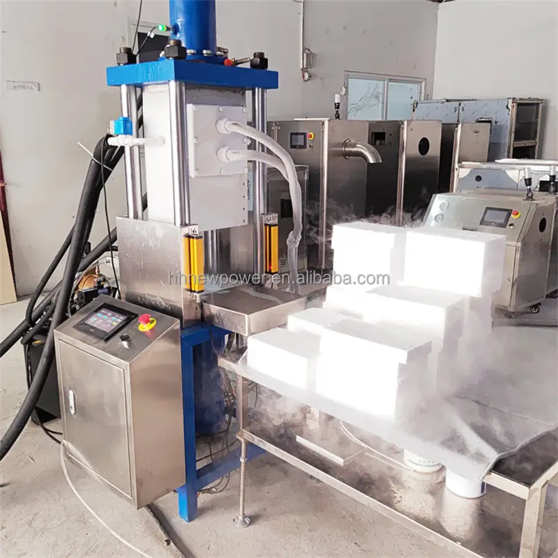 हाइड्रोलिक प्रेस पेलेटाइज़र इलेक्ट्रिक स्टेनलेस स्टील ब्लॉक Co2 सूखी बर्फ बनाने की मशीनें बिक्री पर हैं