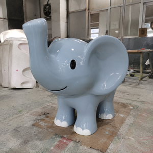 Elefante Astratto da Esterno, Grande Opera d'Arte Moderna in Resina Poliestere Ecologica, Smaltato con Vasi in Cristallo, Decorazione per Feste e Matrimoni - Product Image 2