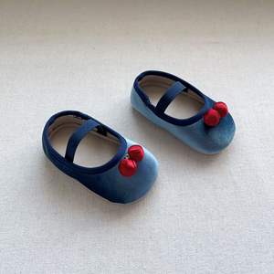 Nouvelles chaussures de <span class=keywords><strong>marche</strong></span> pour bébés filles printemps/automne, style coréen, en forme de cerise, type « grand-mère », rétro, modèle « petite cuillère » - Product Image 3