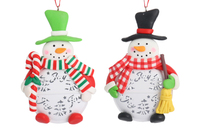 Nouveau bonhomme de neige en céramique douce Santa ornements suspendus décoratifs pour les décorations de vacances de Noël comprend un pendentif pain et sol