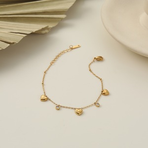 Braccialetto Trendy con Ciondolo a Cuore in Acciaio Inossidabile Placcato Oro Vero, Bracciali con Zirconi Rotondi e Pendenti a Stella e Cuore per Donne e Ragazze - Product Image 3