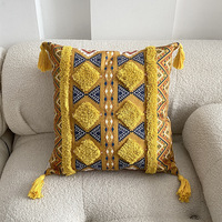 Housse de coussin décorative en lin tufté imprimé style ethnique bohème pour la décoration de la maison, du canapé, de la chambre et des gîtes.