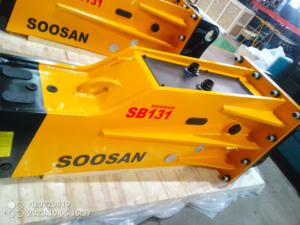 Martillo hidráulico SOOSAN SB 131 Tipo de caja Adecuado para excavadoras con 30-45 toneladas, para obras de construcción y demoliciones - Product Image 5