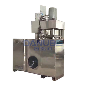 Machine multifonctionnelle pour la fabrication de charbon de chicha, presse à briquettes de charbon de barbecue, machine de formage de poudre de carbone - Product Image 1