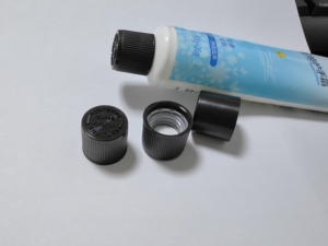 Tapa de plástico con tapón de rosca de <span class=keywords><strong>13</strong></span> dientes de doble capa para seguridad infantil para botellas de vidrio cosméticas para pasta de dientes y cierres - Product Image 3