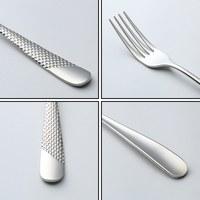 Ensemble d'argenterie allant au lave-vaisselle Couverts de table de qualité supérieure Couteau et fourchette Cuillère Ensemble de couverts Ensemble de couverts en acier inoxydable