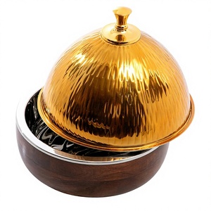 Marmite Isotherme de Luxe en Bois avec Couvercle Dôme Doré Martelé, Chauffe-Plats en Acier Inoxydable pour Buffet et Traiteur - Product Image 1