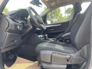 BMW Série 2 <span class=keywords><strong>Tourer</strong></span> d'occasion 2016 <span class=keywords><strong>218i</strong></span> Sport Design Package Compact <span class=keywords><strong>Tourer</strong></span> à vendre en gros à prix abordable pour l'exportation – Voitures d'occasion, véhicules de seconde main - Product Image 3