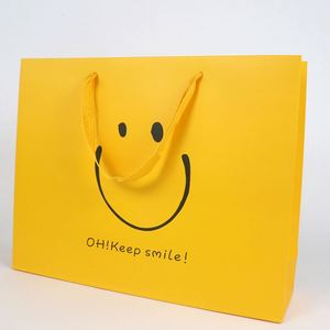 Sacs cadeaux en papier personnalisés imprimés avec logo, poignées en ruban recyclables, emballage boutique - Product Image 2