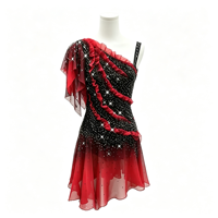 Robe de patinage artistique noire et rouge à volants asymétriques avec strass pour filles et femmes adultes