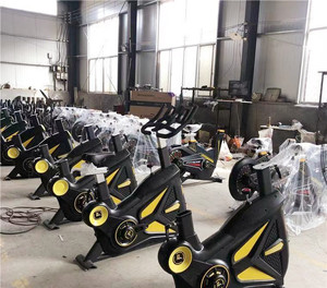 Équipement de gym de haute qualité, vélo de spinning, machine de fitness, vélo d'exercice de gym, vélo de spinning magnétique, machine de spinning transformable - Product Image 6
