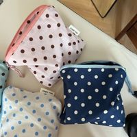 Kantong Penyimpanan Kecil Bermotif Polka Dot Tipis, Tas Kosmetik Berlapis Ganda dengan Pola Sama, Tas Rias Portabel untuk Penggunaan Sehari-hari.