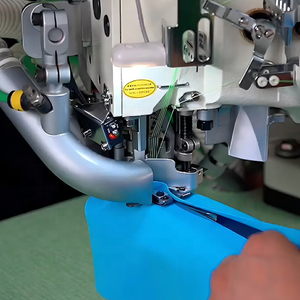 Máquina de Coser Interlock JOCKY JK740DD-01-SUT de 4 Agujas y 6 Hilos con Alimentación Directa por Brazo (Motor Paso a Paso, Cuchilla Única) - Product Image 3